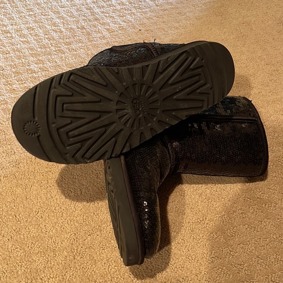 UGG Black Glitter Short Boots 7M - Picture 4 of 6